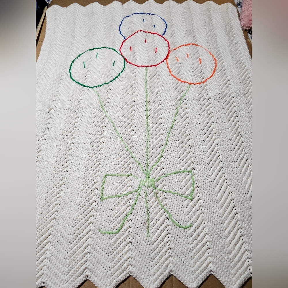 Hand Crochet Herringbone Baby Blanket Lap Cover  White‎ With Balloons 35” X 44”